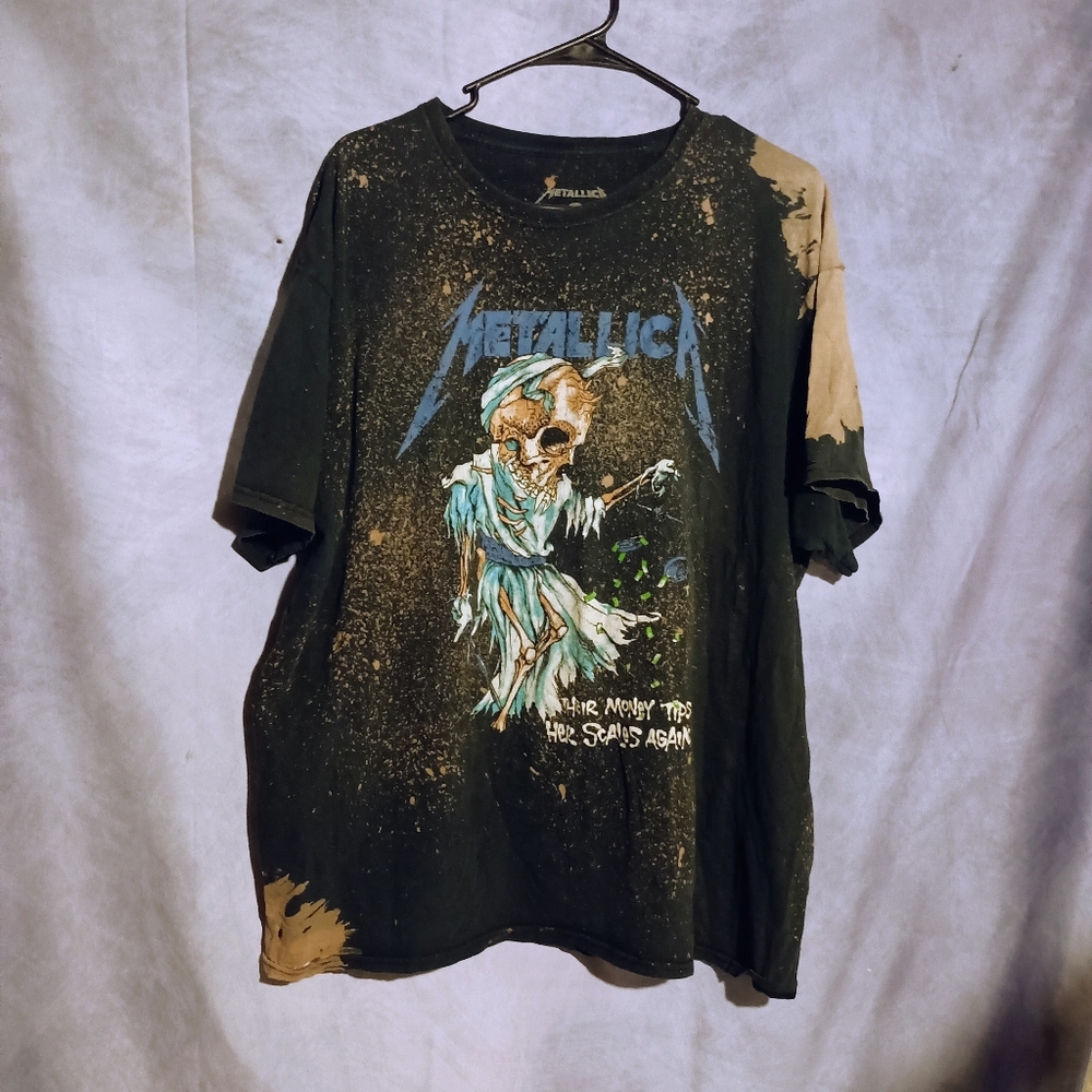 Metallica Bleach Dyed Graphic Doris Band Tee